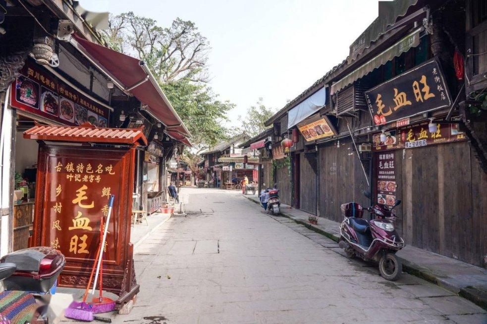 上海交大女博士钱璐璐,靠几任丈夫一路高升,被称为“科研妲己”